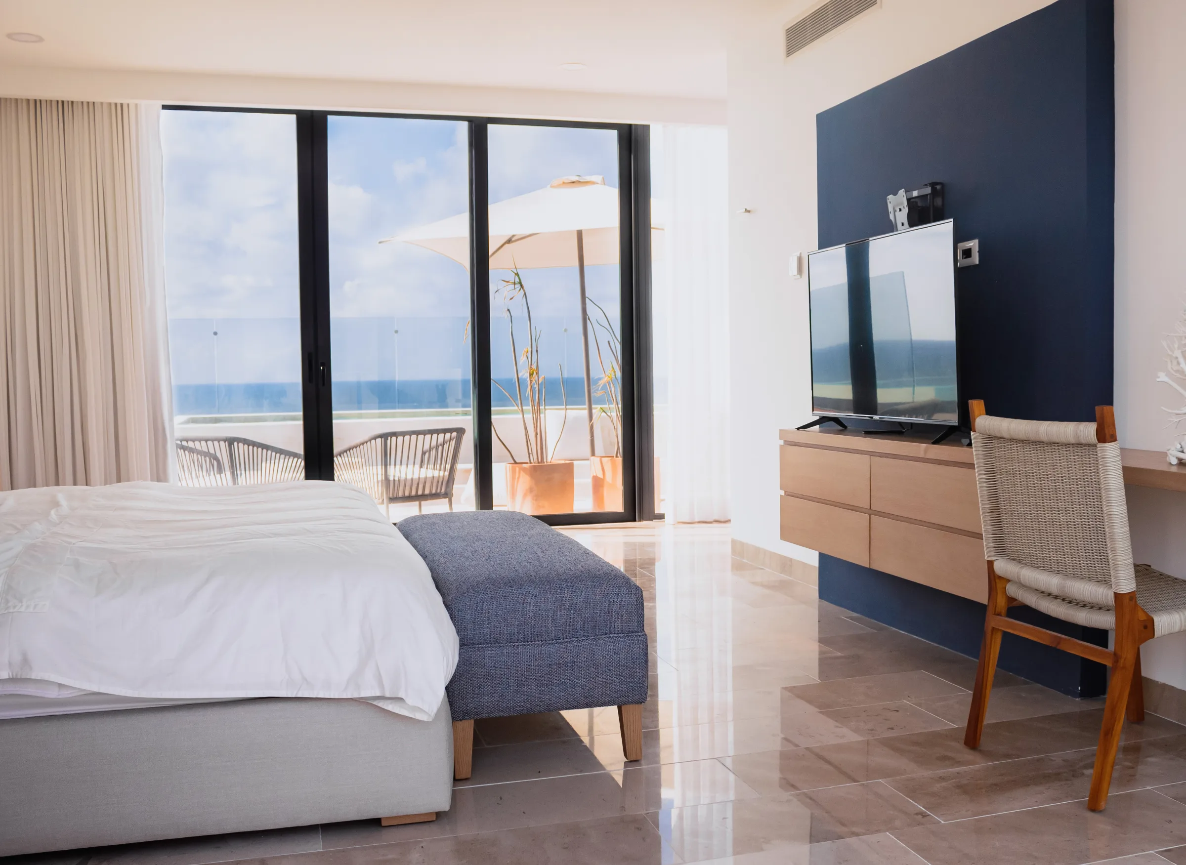 Departamento con Alberca Privada Frente al Mar - 17