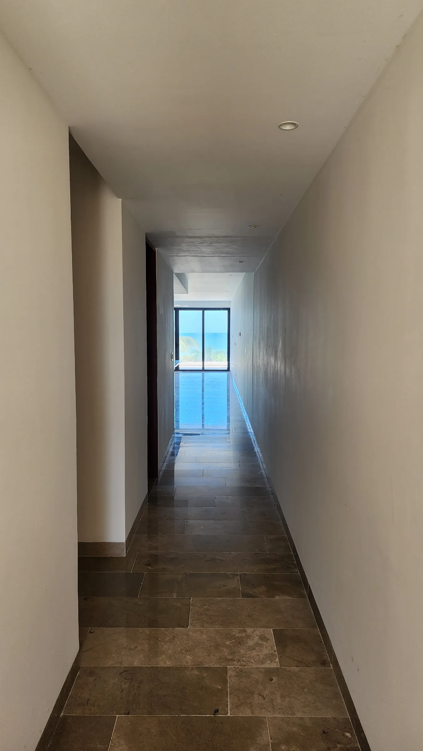Departamento con alberca privada con vista frente al mar - 18