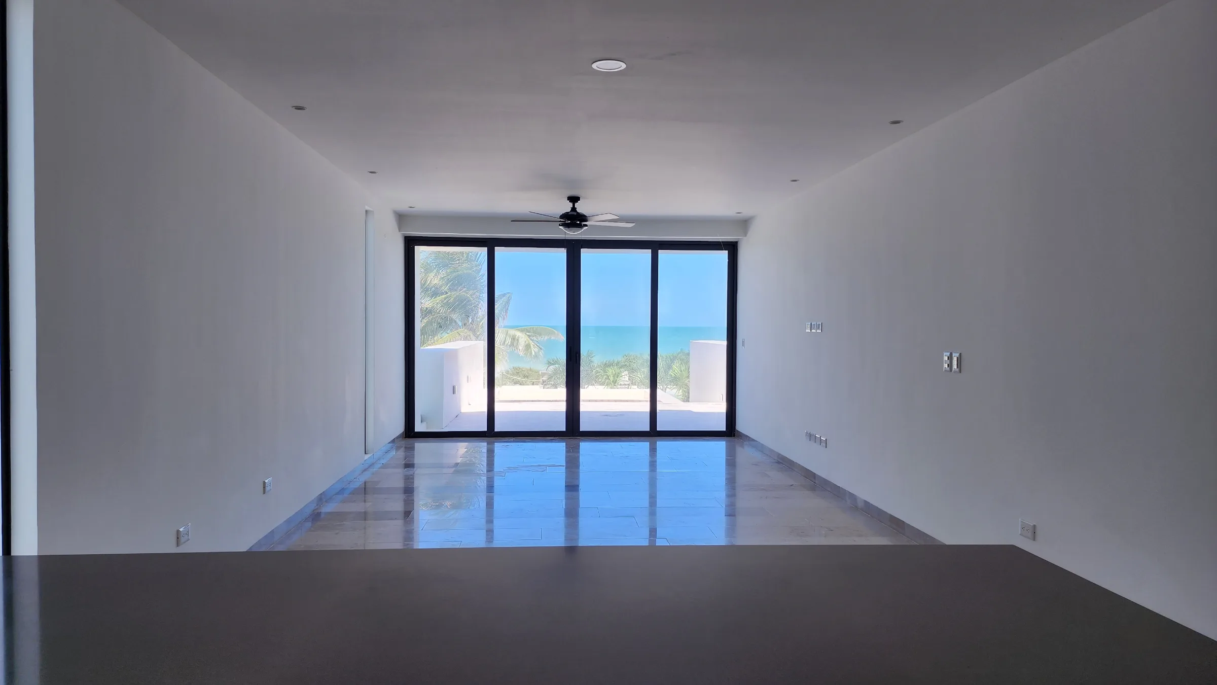 Departamento con alberca privada con vista frente al mar - 4
